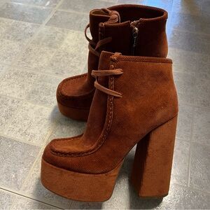 NWOB Jessica Simpson Saima Platform Corduroy Boots